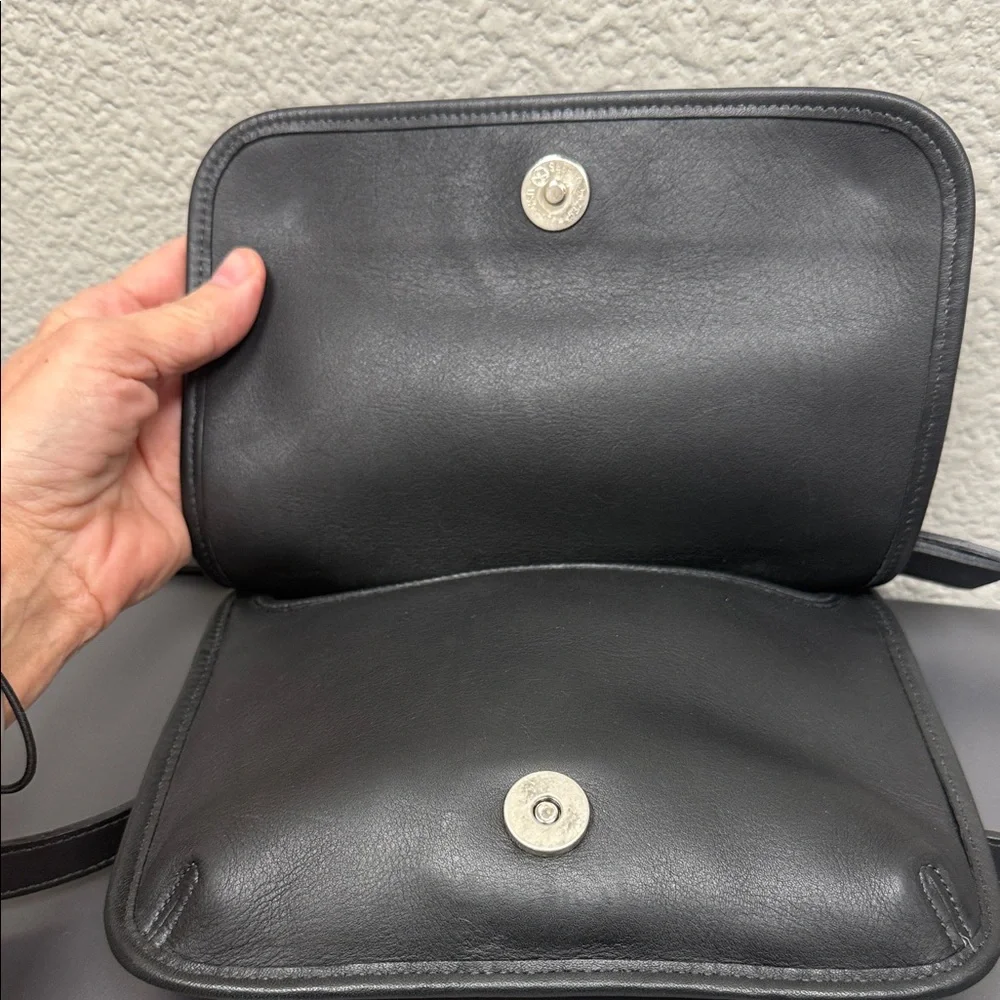 Vintage Coach Ergo Black Leather Crossbody Bag- 9142